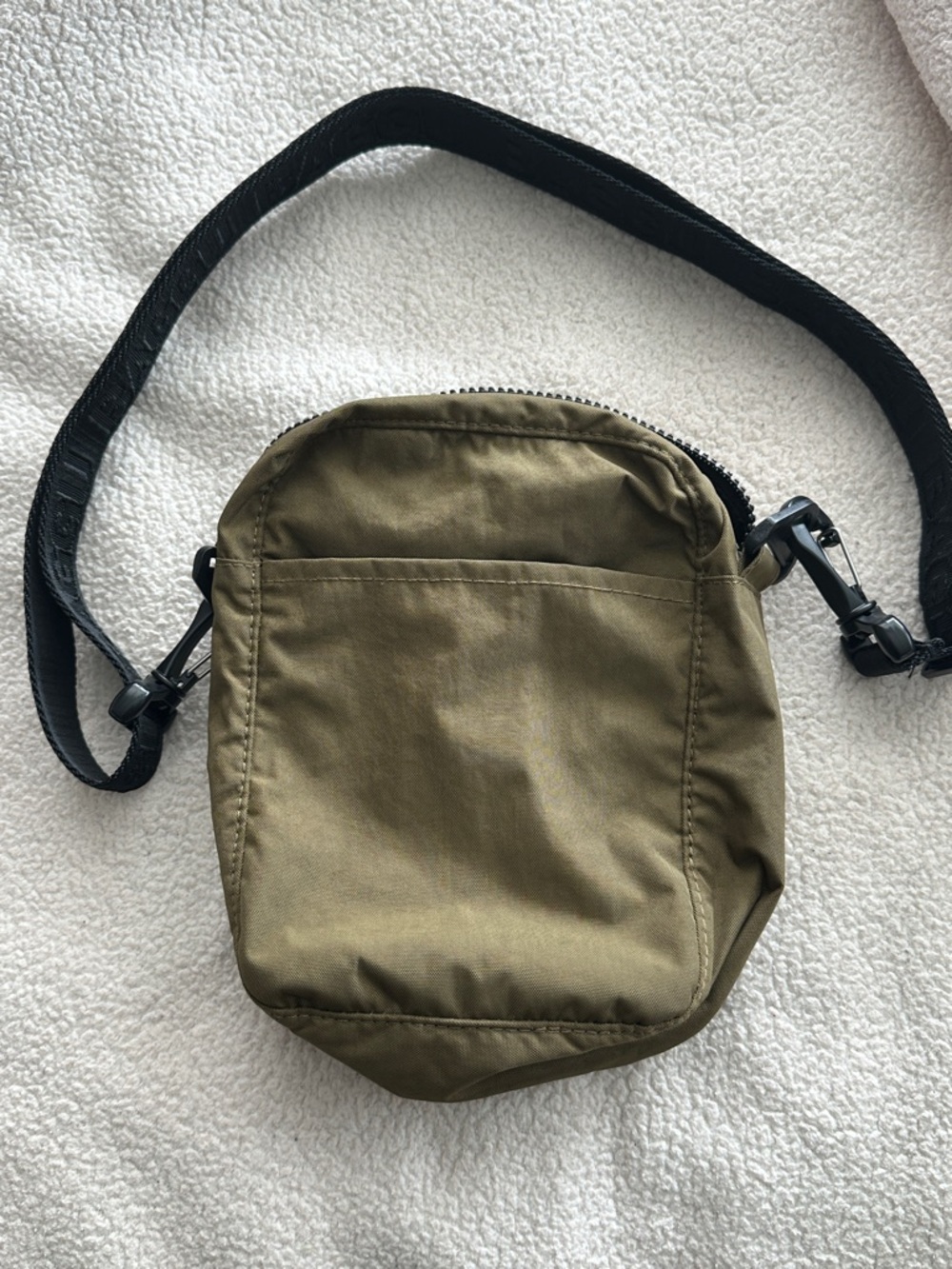 Baggu Seaweed Sports Crossbody - Picture 2 of 4